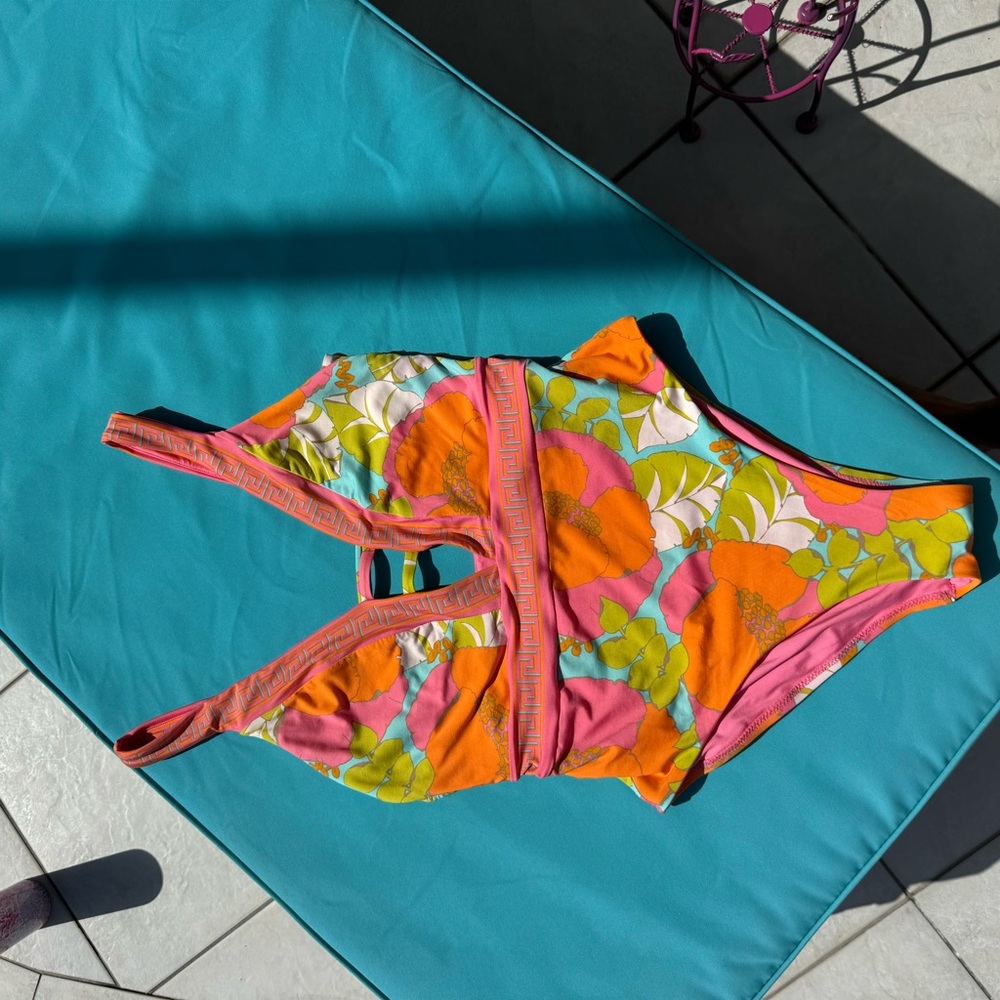 🪸Trina Turk worn twice needed 8 hand washed, fragrance free home🐠 - Picture 6 of 13